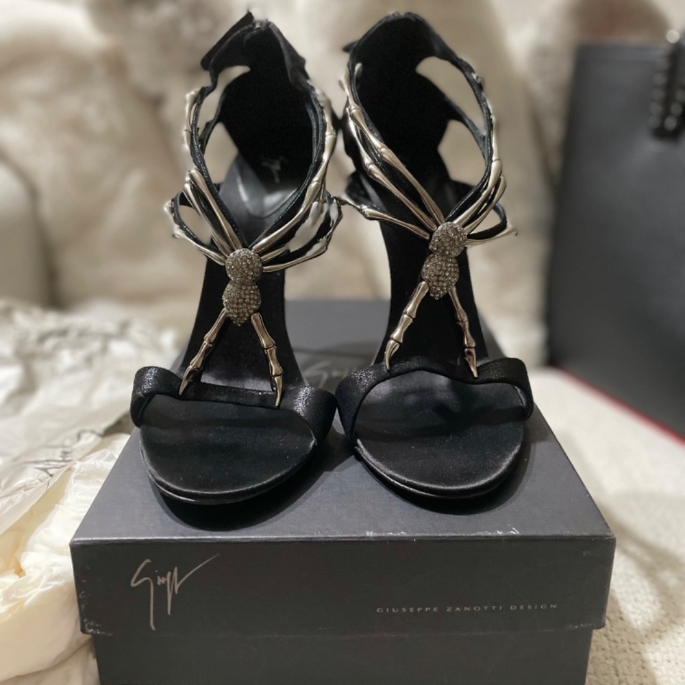Giuseppe Zanotti Black Spider Heels EU 40.5 US Size 10.5 - Picture 10 of 13